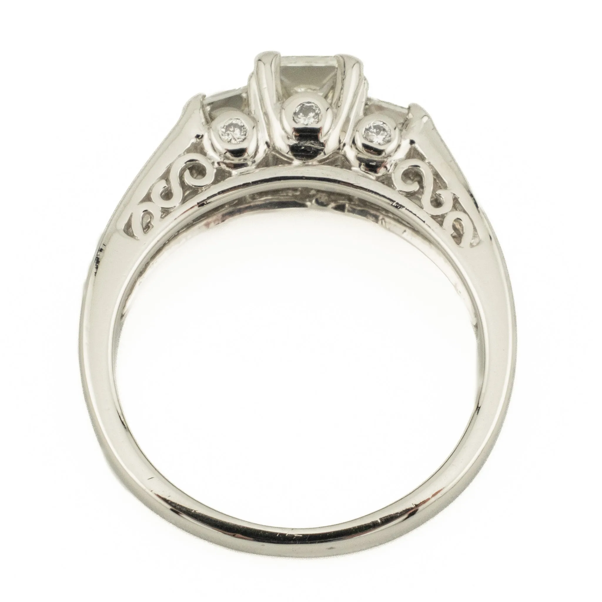 0.40ctw H/SI1 Princess Cut Diamond & 0.88ctw Diamond Accented Engagement Ring in Platinum - Size 6