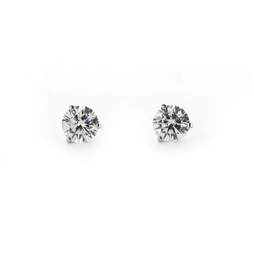 0.81ctw Diamond Stud Earrings - 3 Prong
