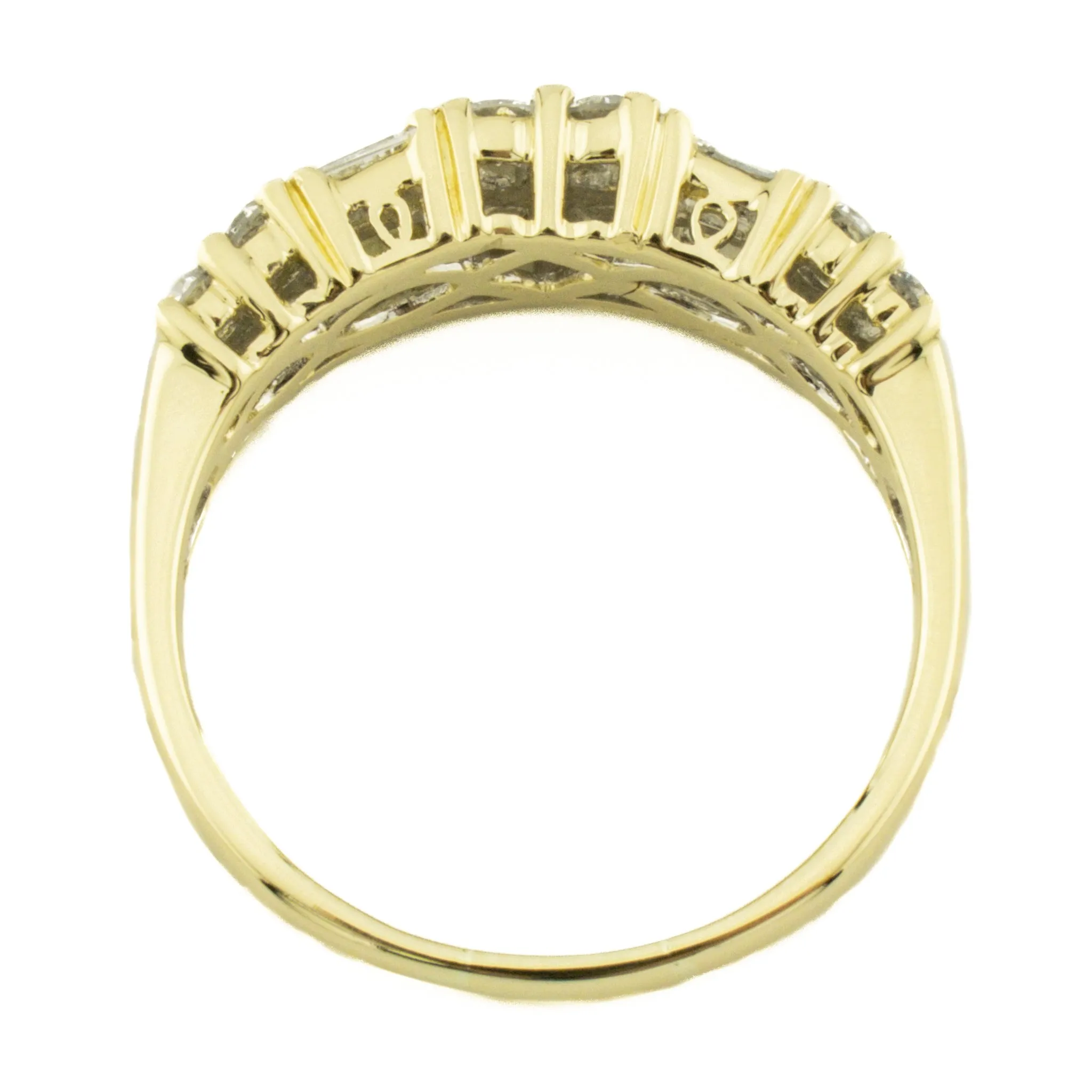 1.20ctw Diamond Accented Wedding Band Ring in 14K Yellow Gold - Size 9.25