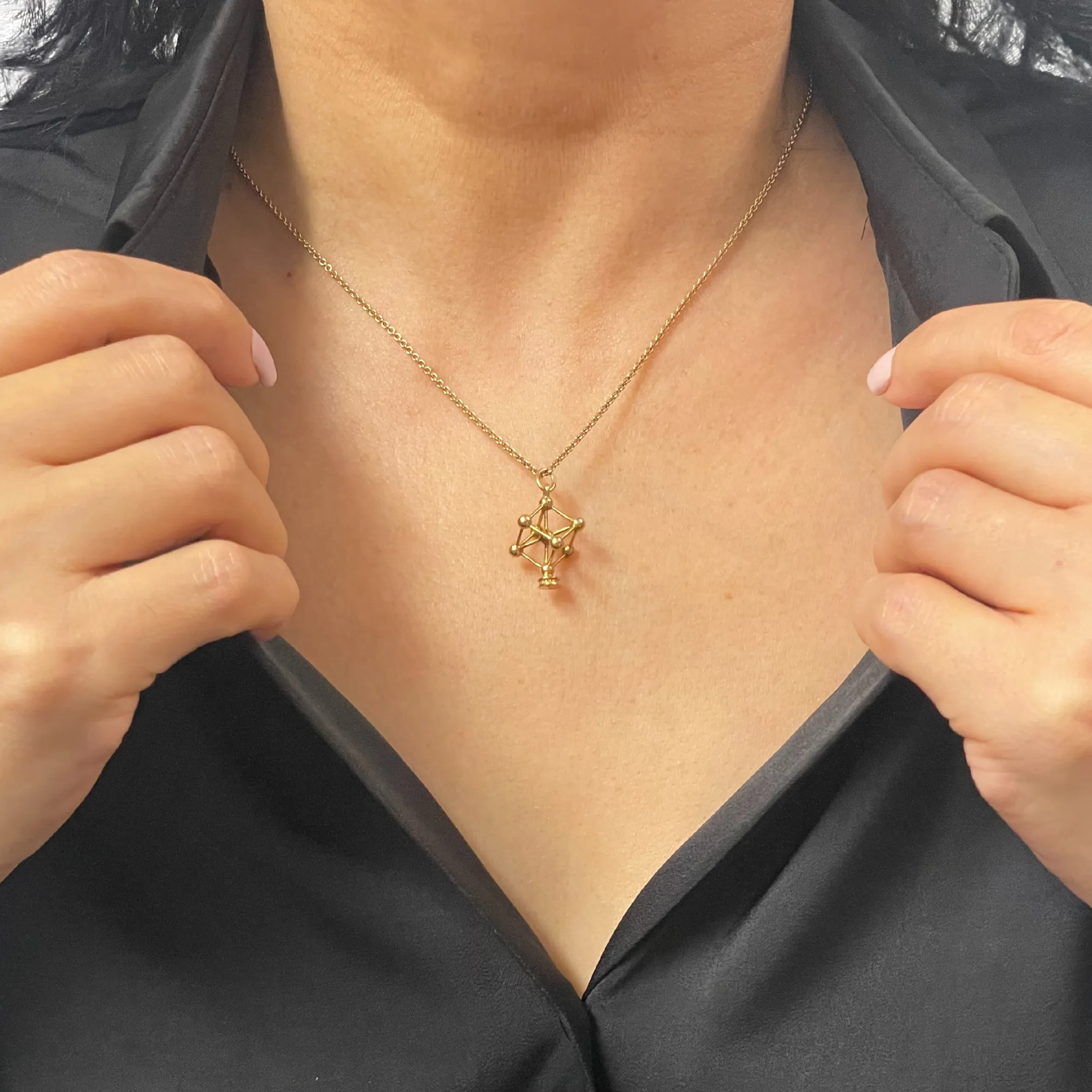 18K Solid Gold Atomium Monument Brussels Charm