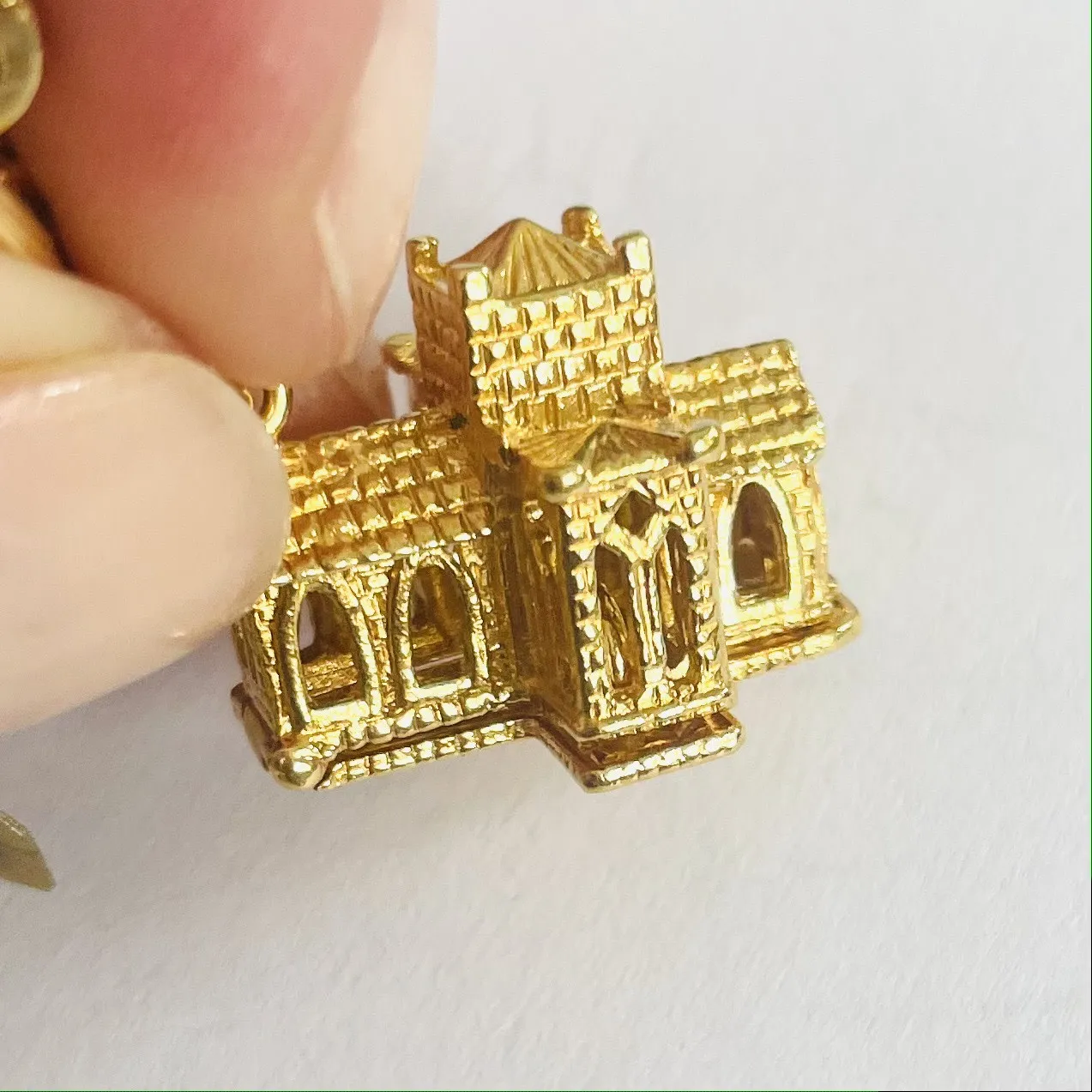 1950s 9KT Yellow Gold Charm Bracelet