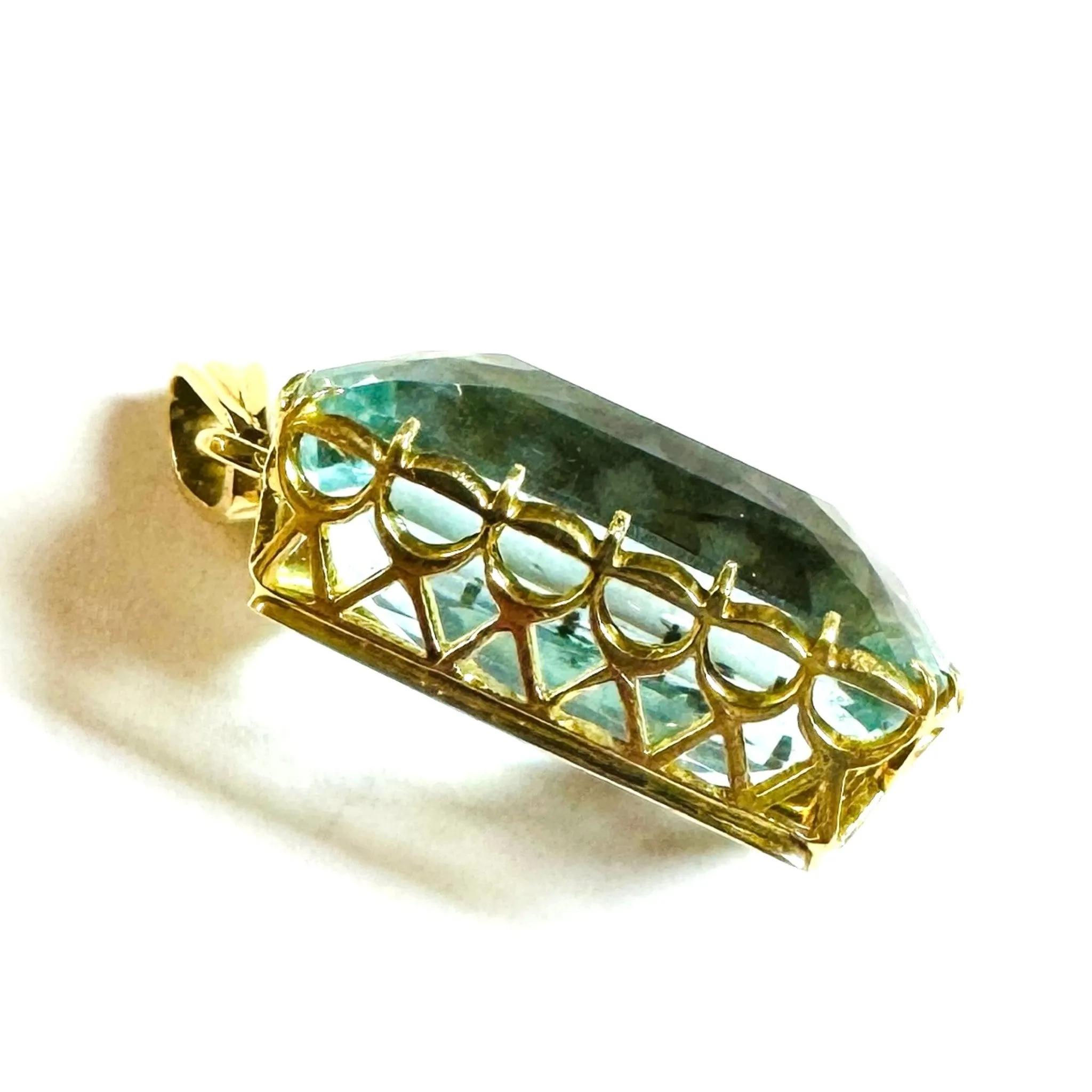 1960s 18KT Yellow Gold Aquamarine Pendant