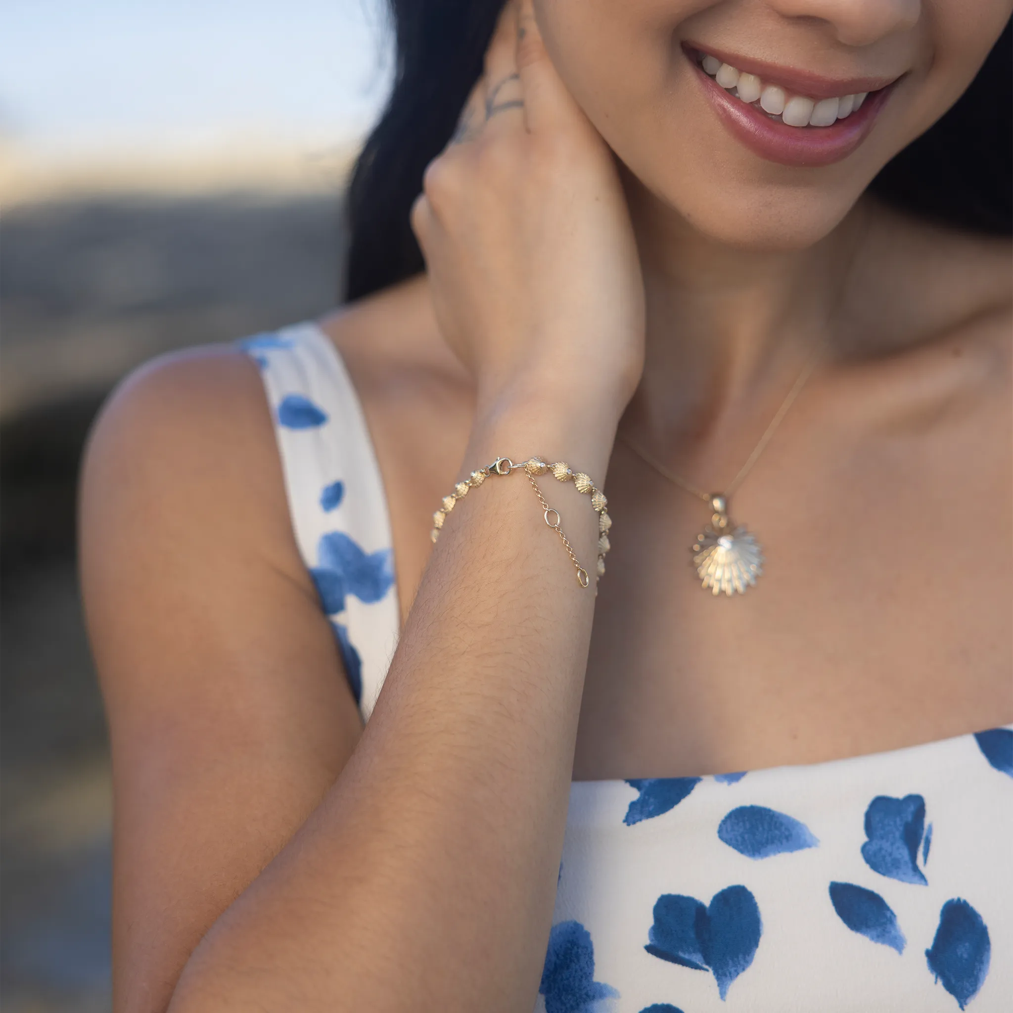 7-8.5" Adjustable Opihi Bracelet in Gold with Diamonds