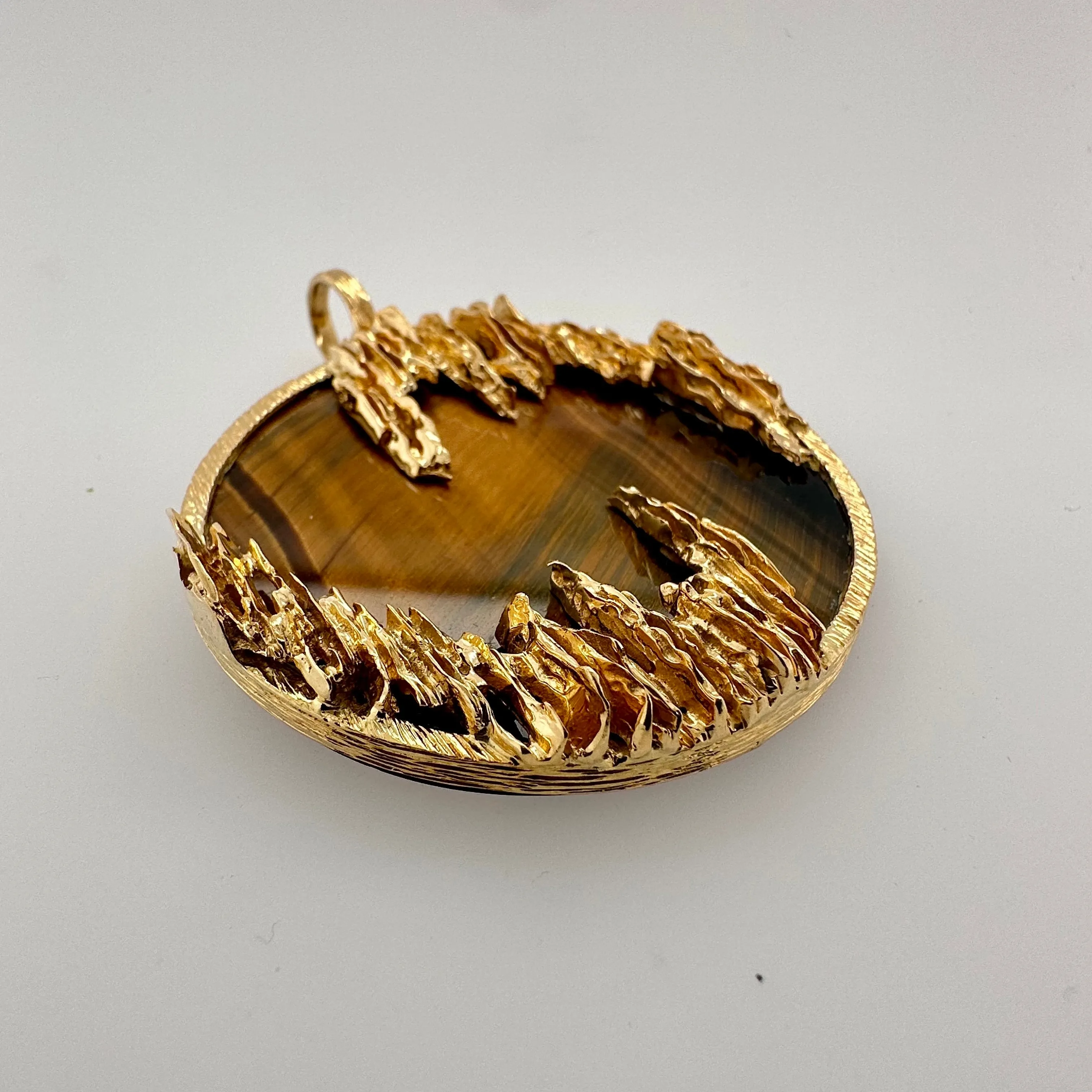 Kutchinsky 1970s 18KT Yellow Gold Tiger's Eye Pendant