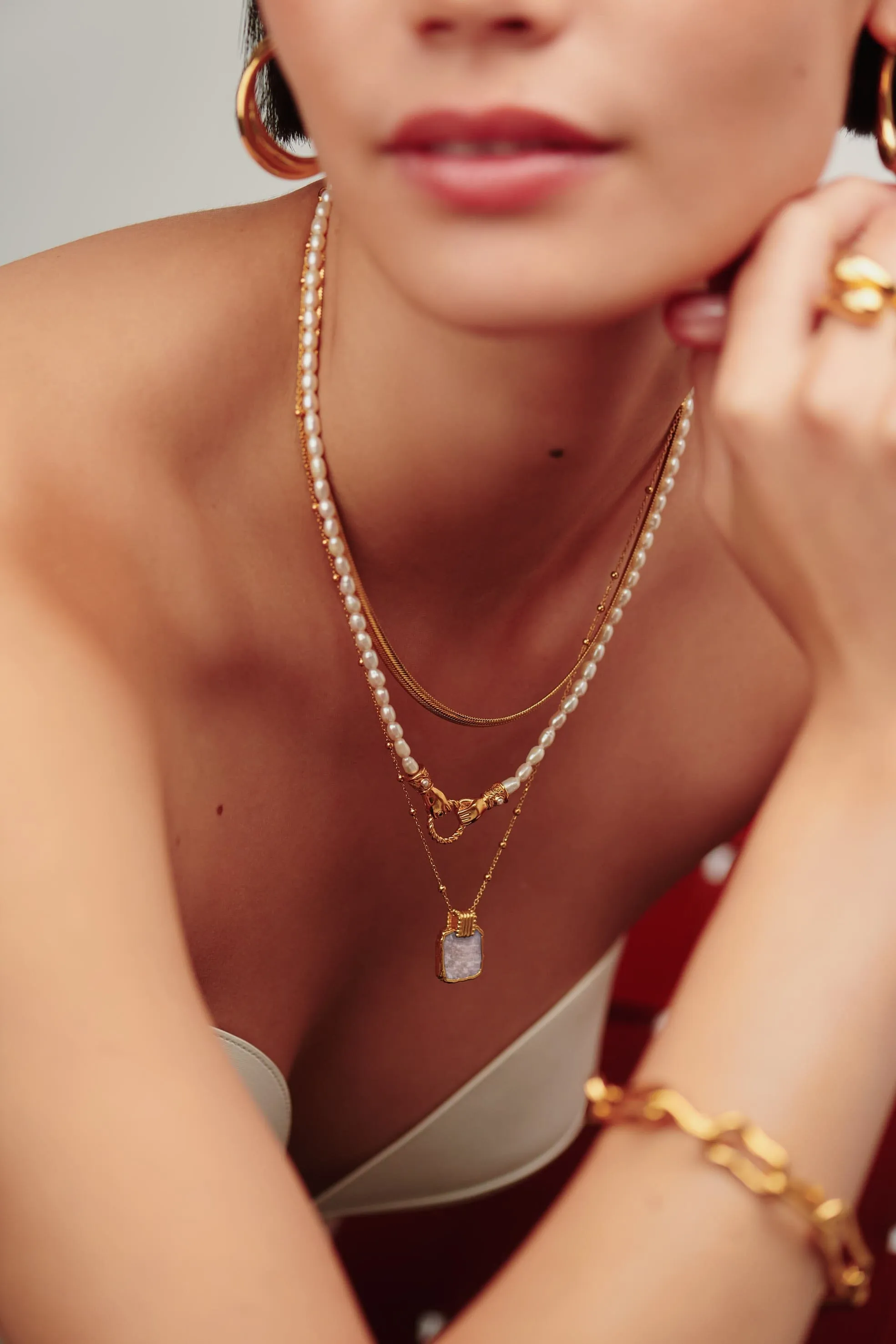 Lena Charm Necklace | 18k Gold Plated/Rainbow Moonstone